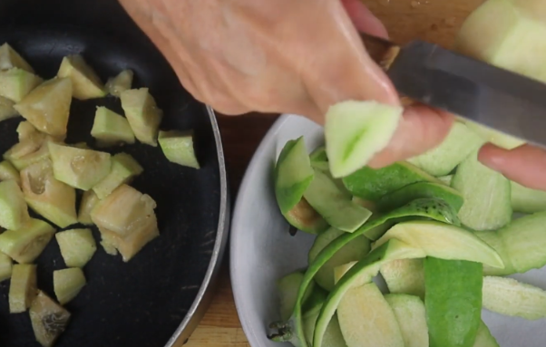 peeled feijoas