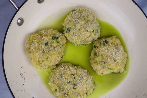 fry the cabbage patties
