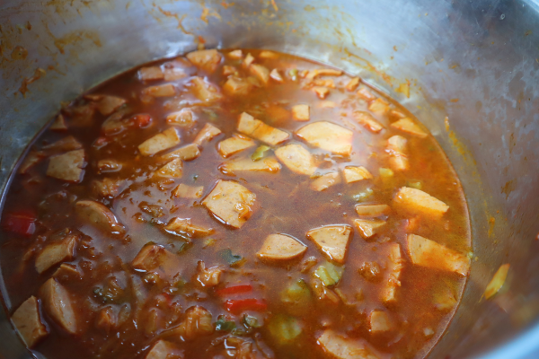 add vegetable stock to Soljanka